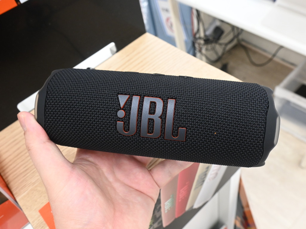 JBL_Flip7_03