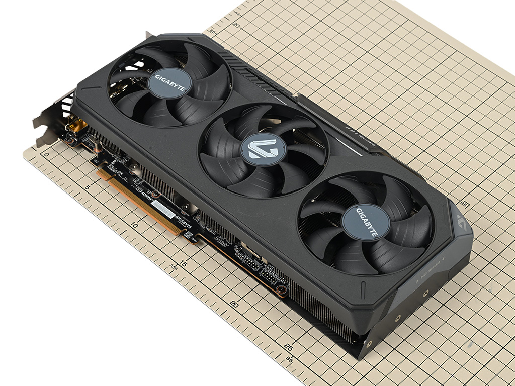 gv_9070gaming_oc_16gd_03