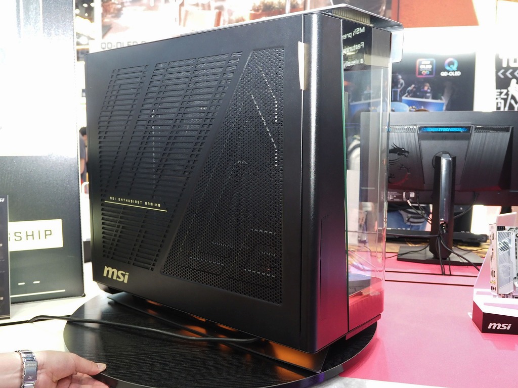 meg_maestro_900_03