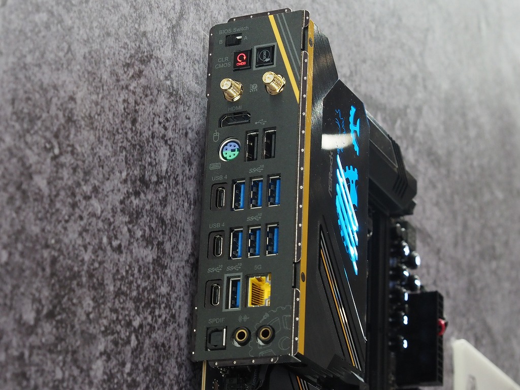 x870_taichi_creator_07