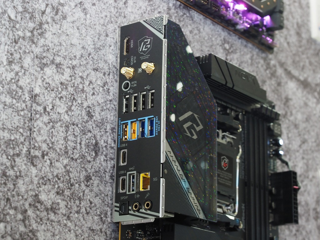 x870_taichi_creator_09