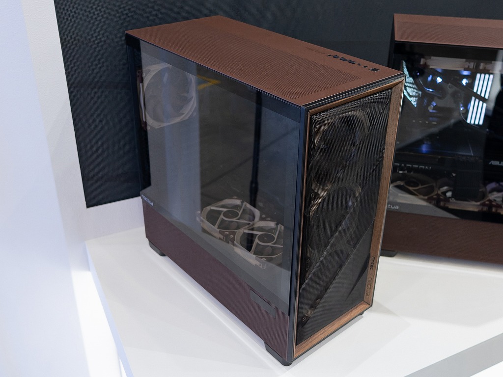 FLUX_PRO_NOCTUA_EDITION_01