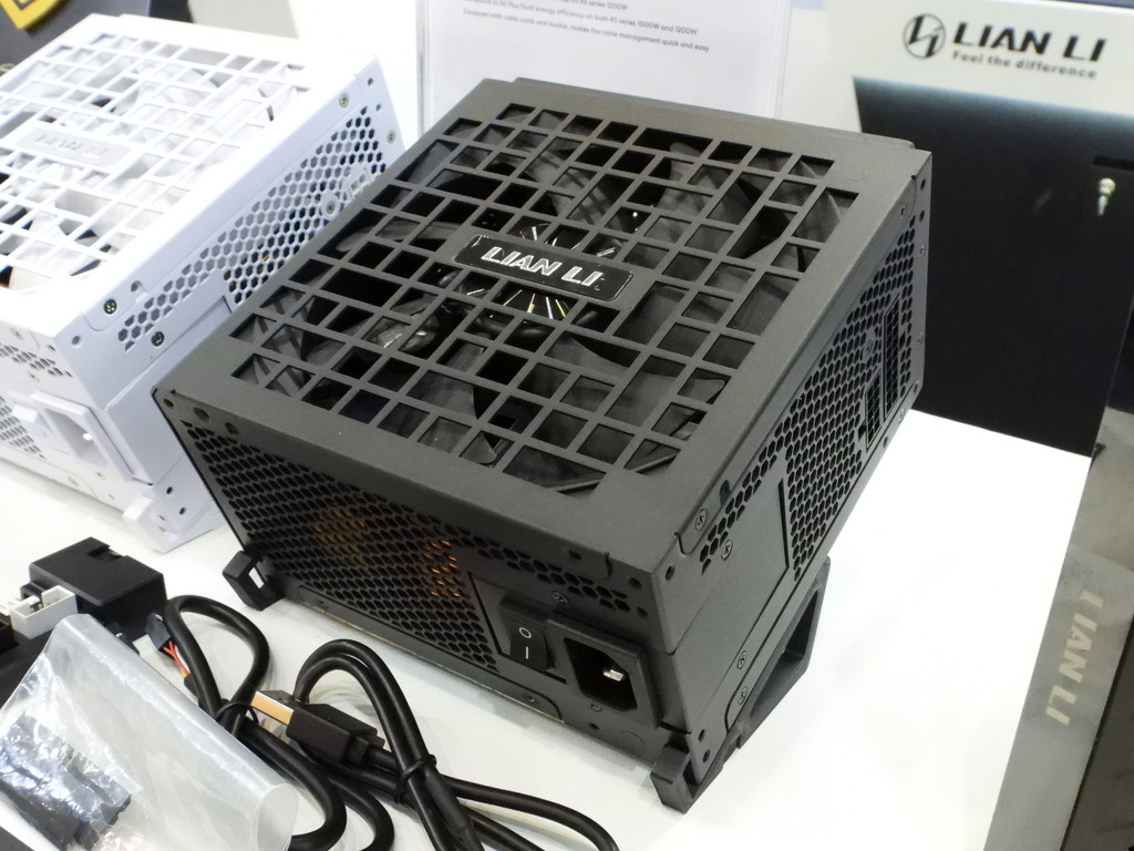 250527computex2025_lianli_psu_03