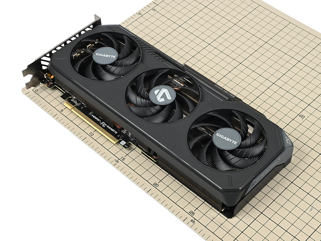 gv_r9060xt_gaming_oc_16gd_04