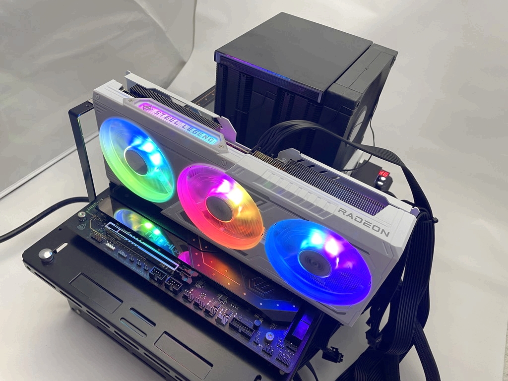RX9060XT_SL_16GO_review_03