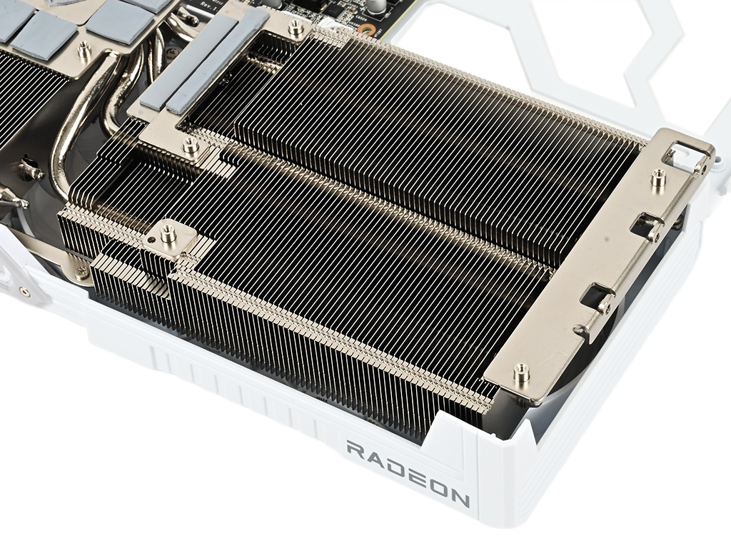 rx6900xt_sl_16go_031