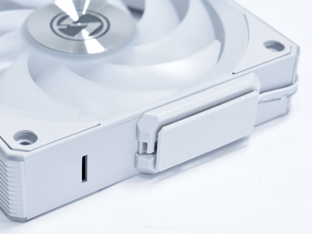 UNI_FAN_CL_Wireless_06