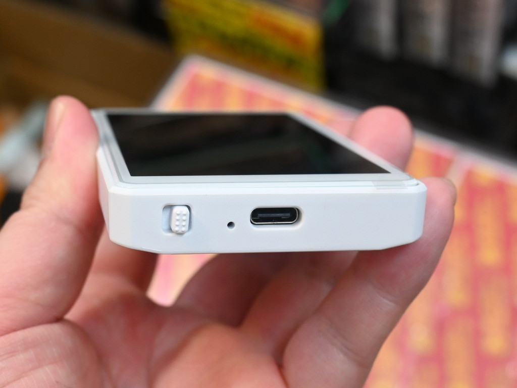 Magnetic_Phone_Vlog_Selfie_Screen_08