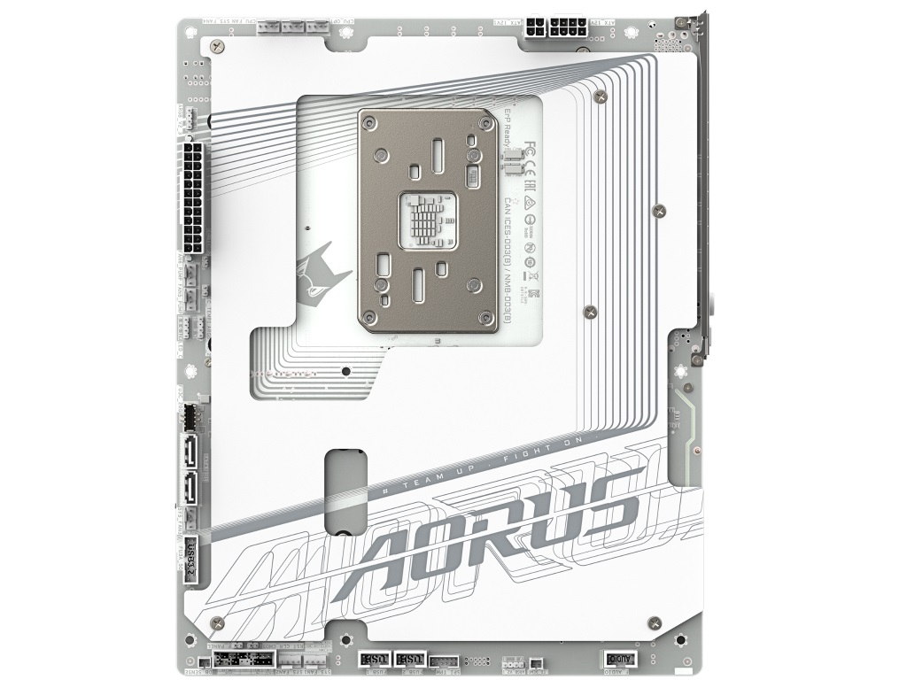 X870_AORUS_STEALTH_ICE_03