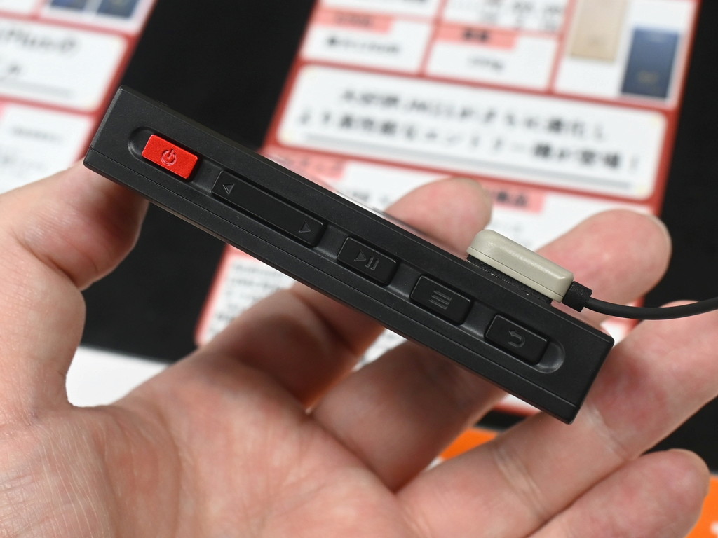ECHO_MINI_Black_05