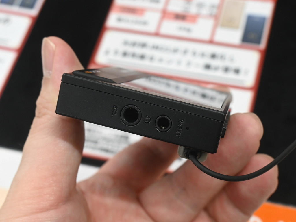 ECHO_MINI_Black_06
