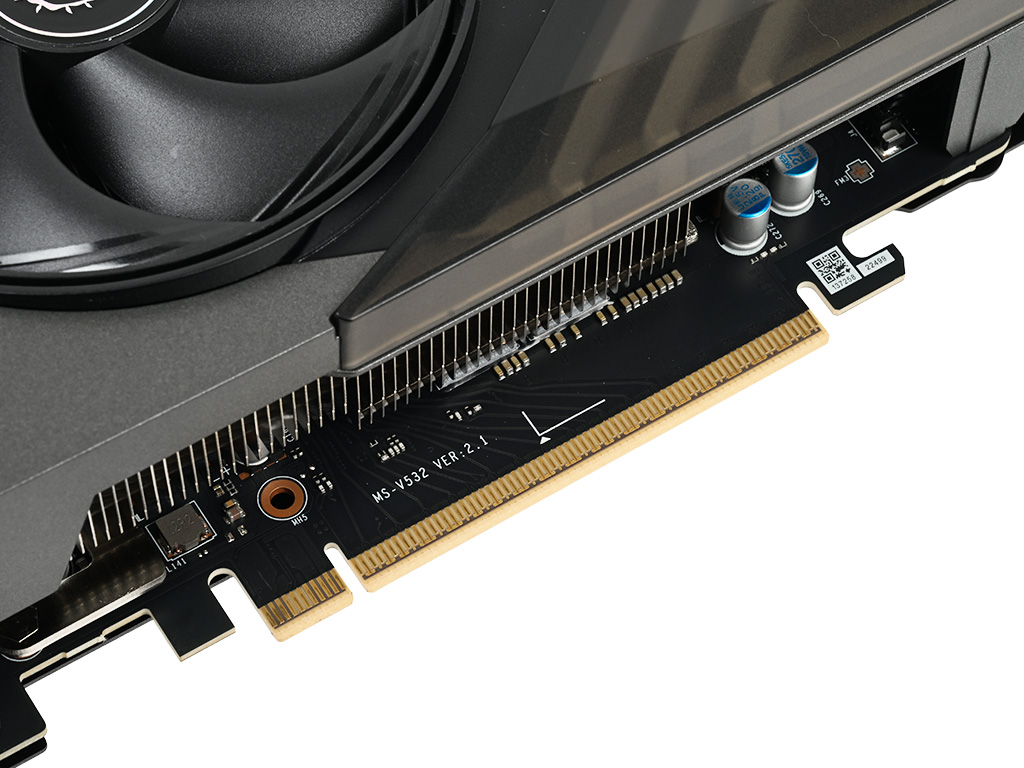geforce_rtx_5070_12g_gaming_trio_oc_011