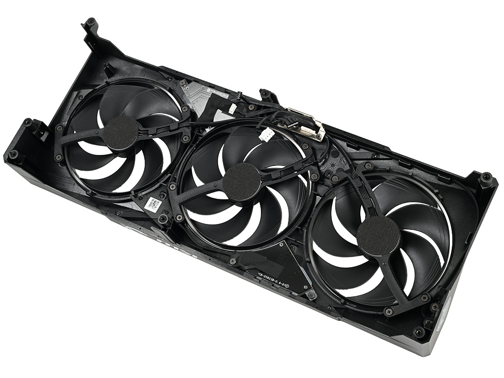 geforce_rtx_5070_12g_gaming_trio_oc_033