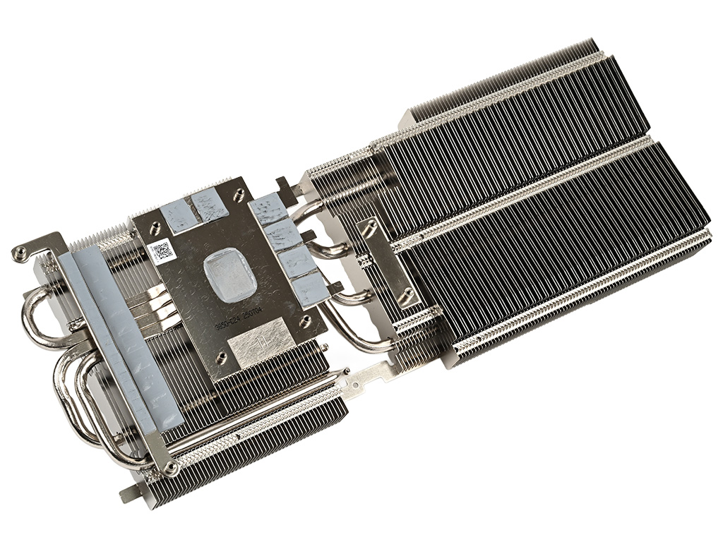 geforce_rtx_5070_12g_gaming_trio_oc_034