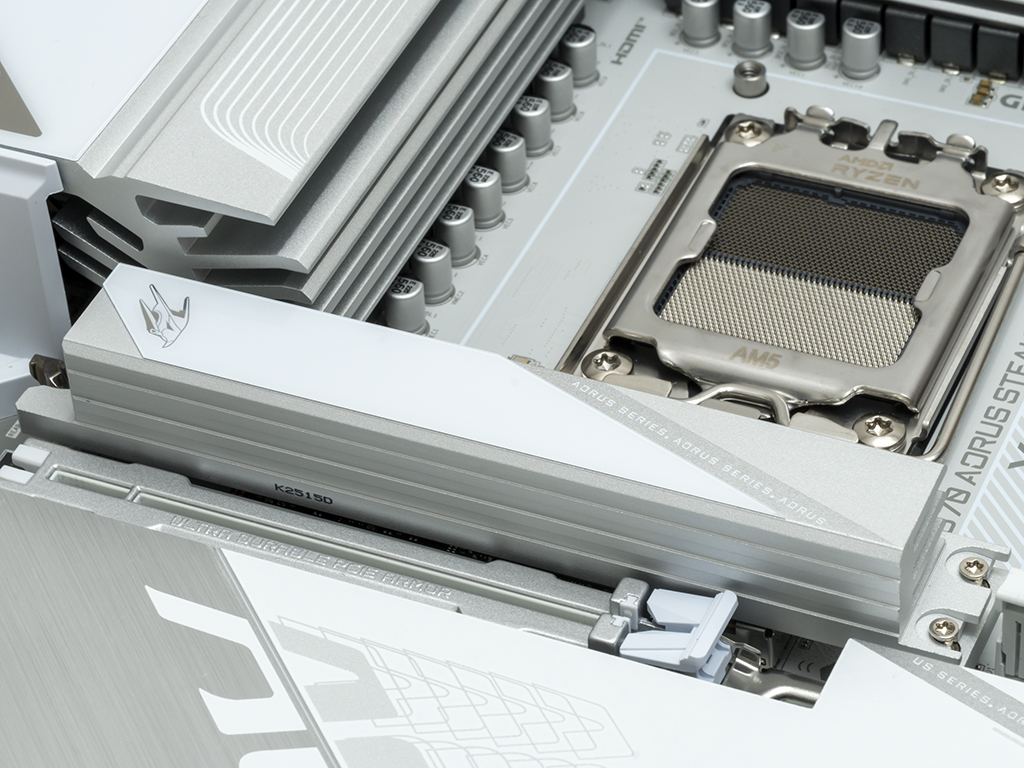 gigabyte-stealth_73