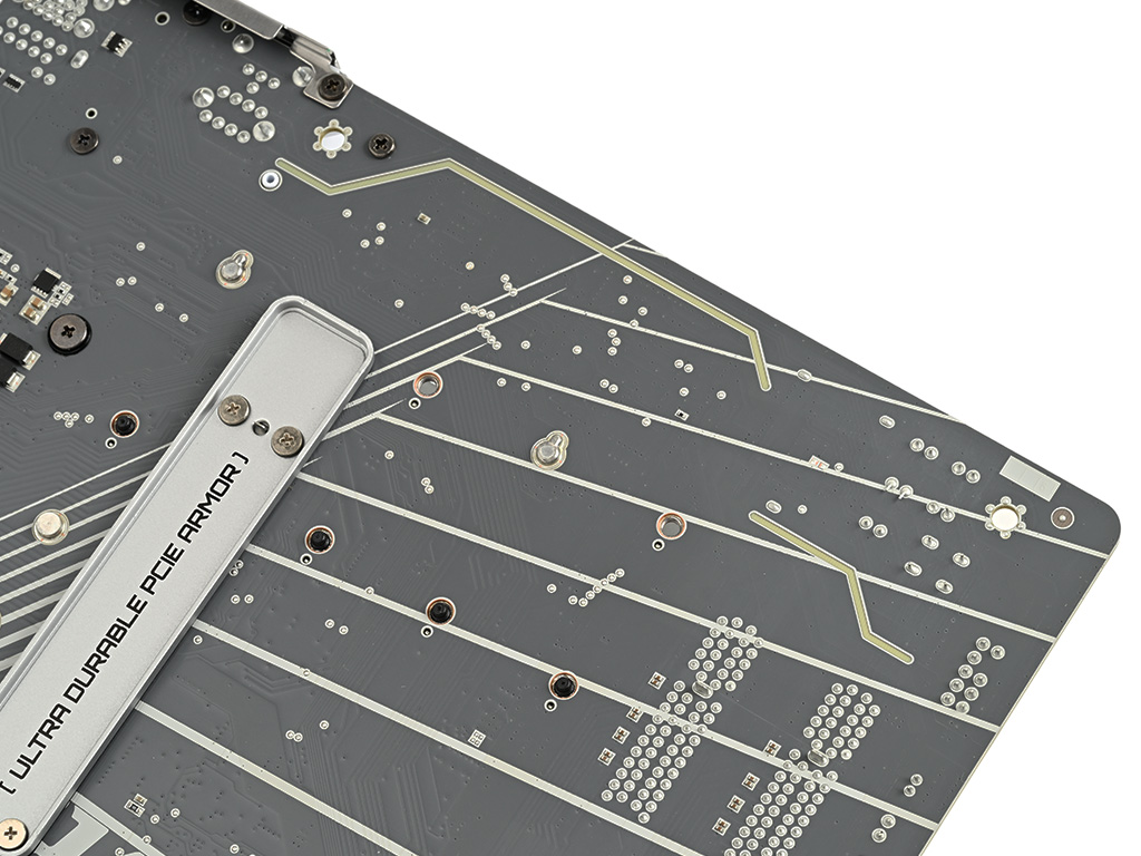 z890_a_elite_wf7_ice_012