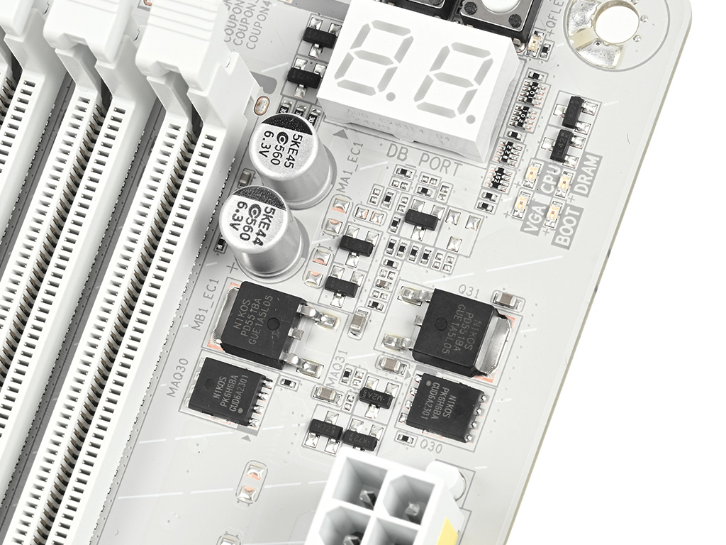 z890_a_elite_wf7_ice_026