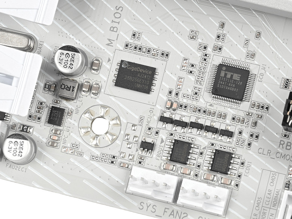 z890_a_elite_wf7_ice_029