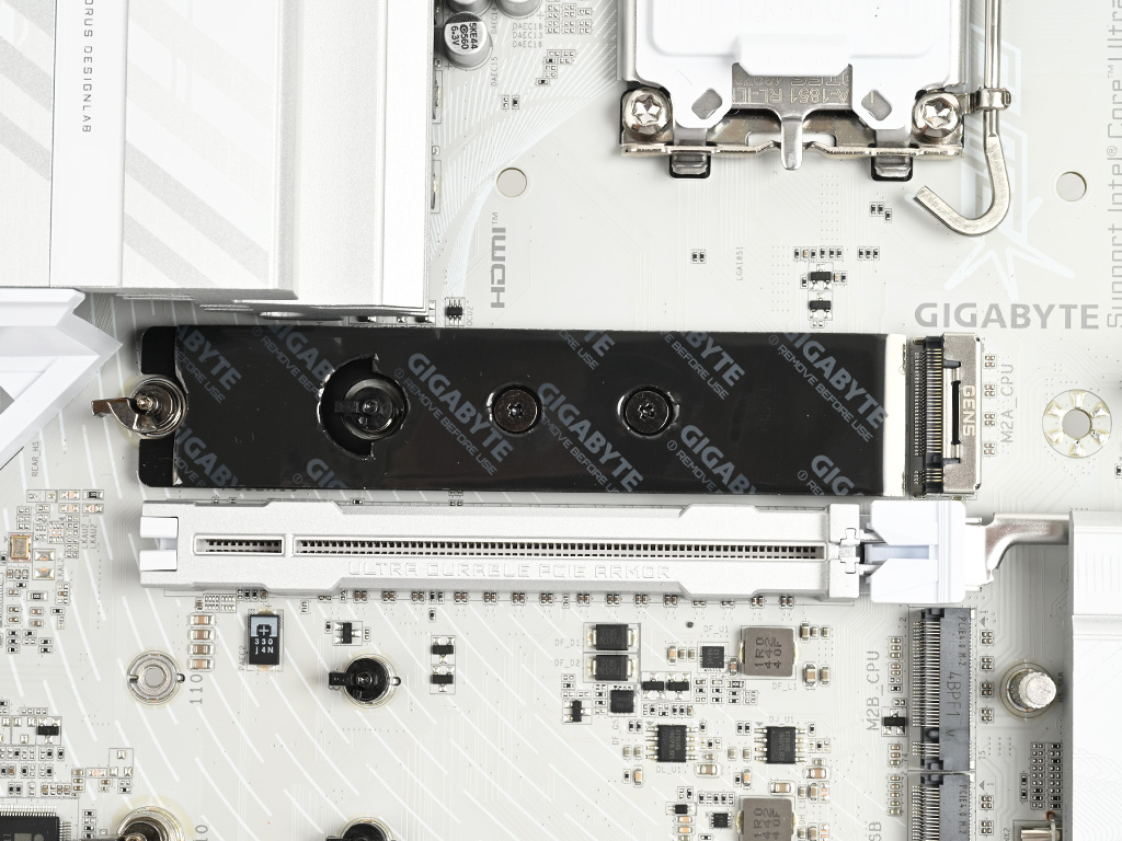 z890_a_elite_wf7_ice_037