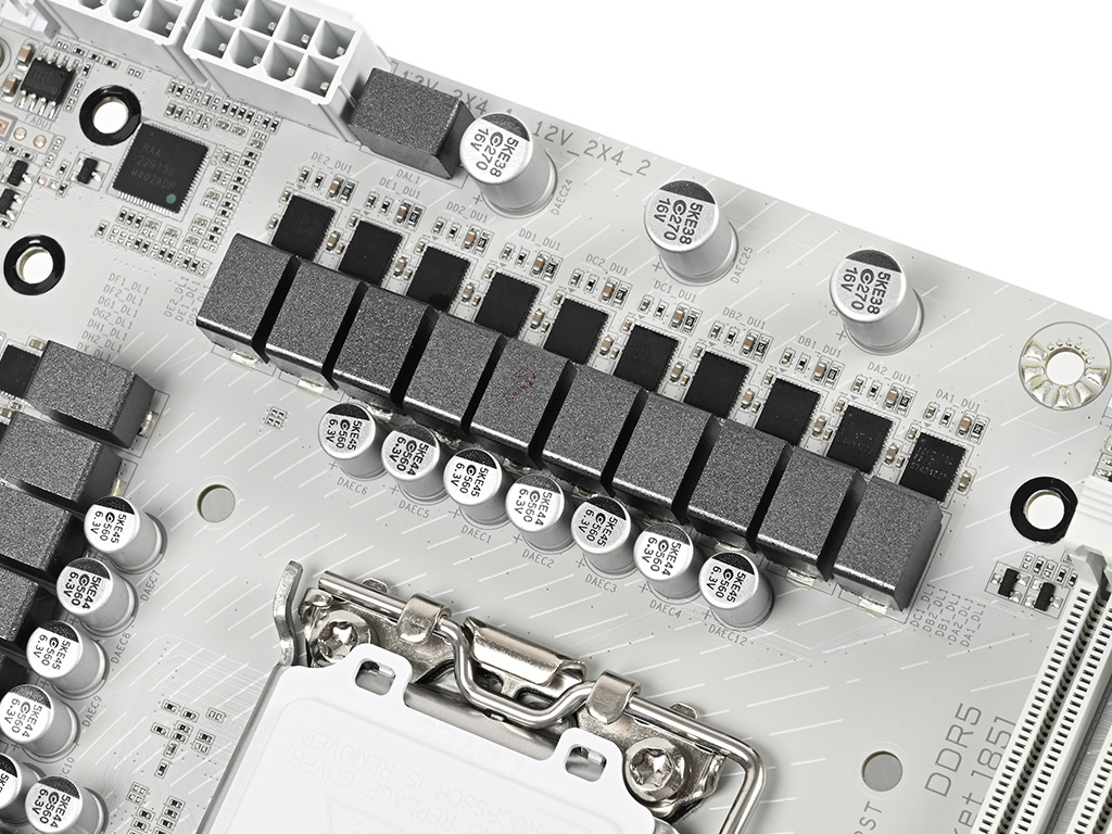 z890_a_elite_wf7_ice_052