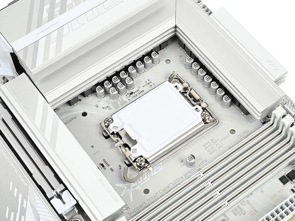 z890_a_elite_wf7_ice_009