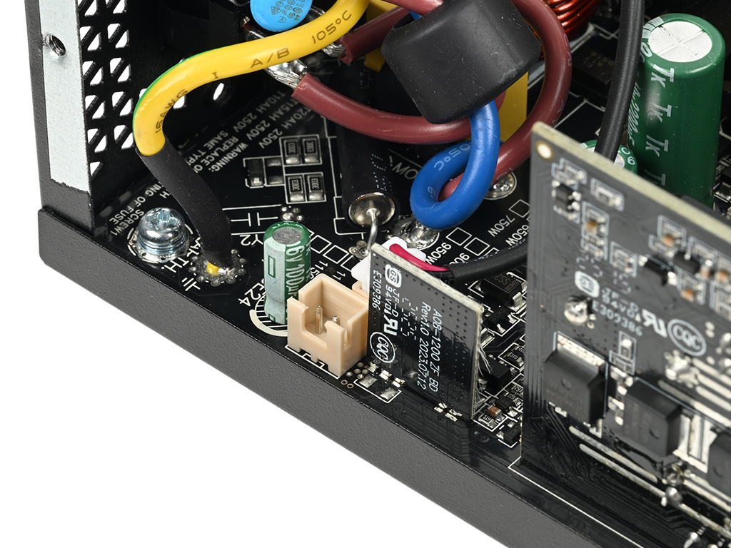 century_ii_1050w_43