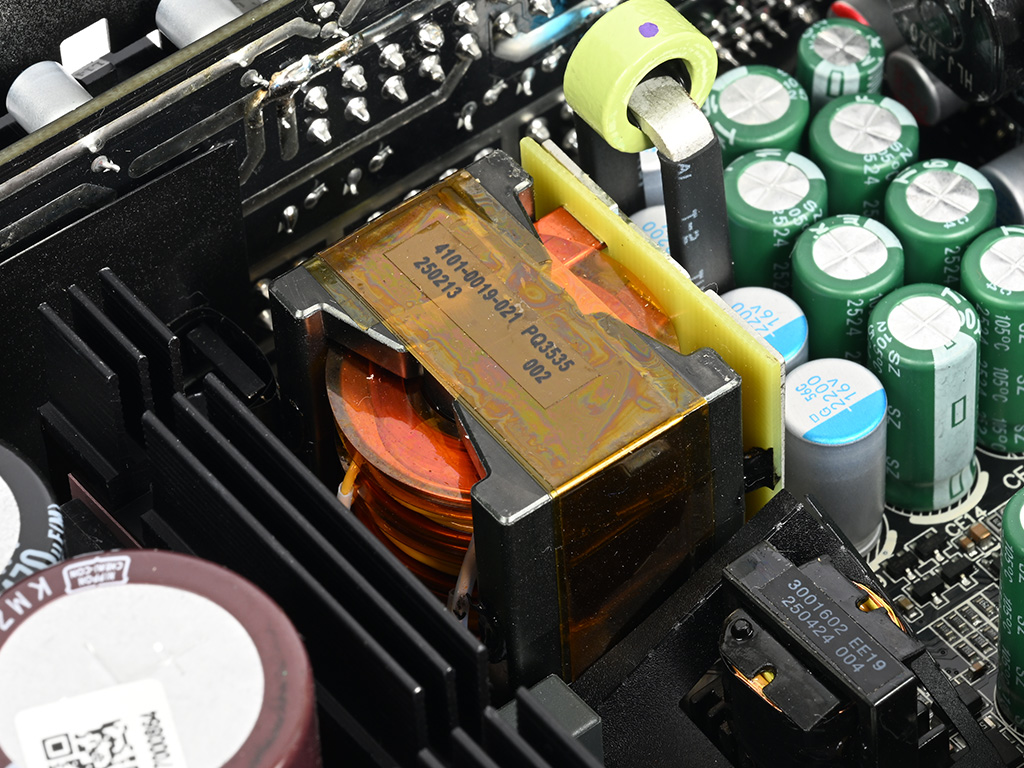 century_ii_1050w_50