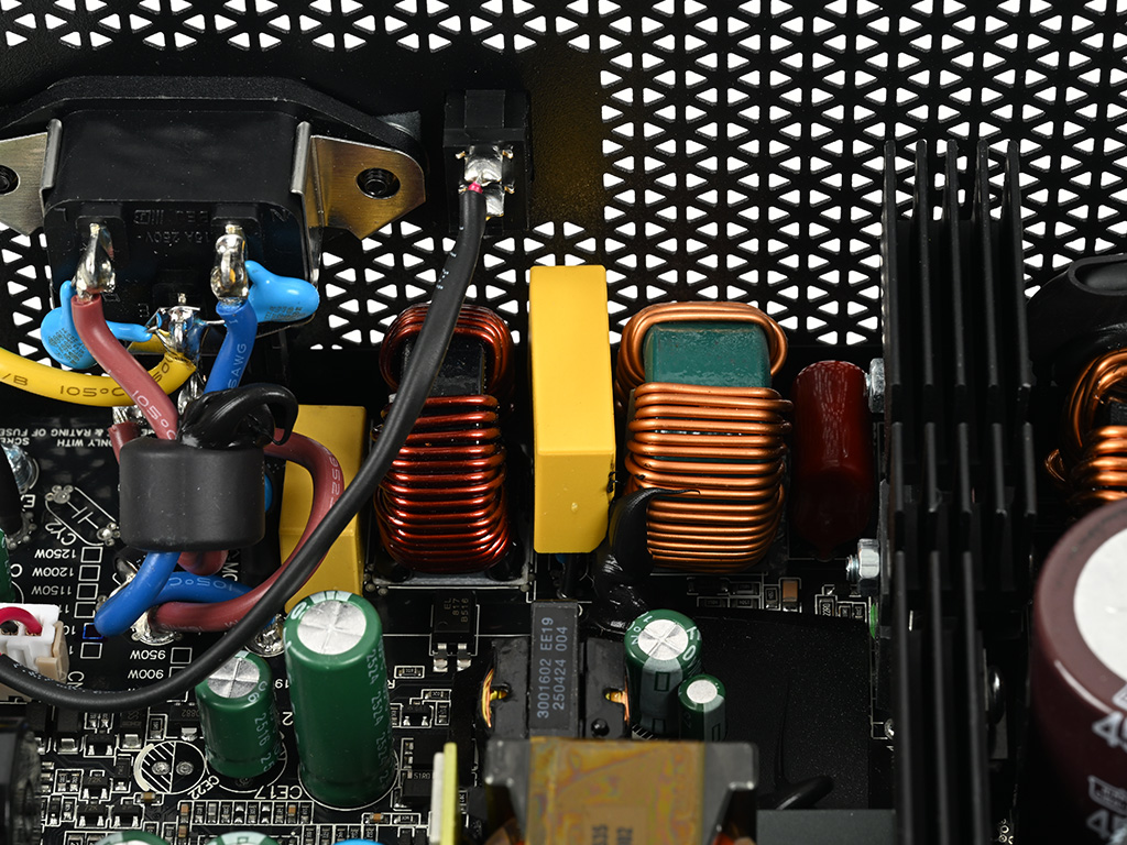 century_ii_1050w_52