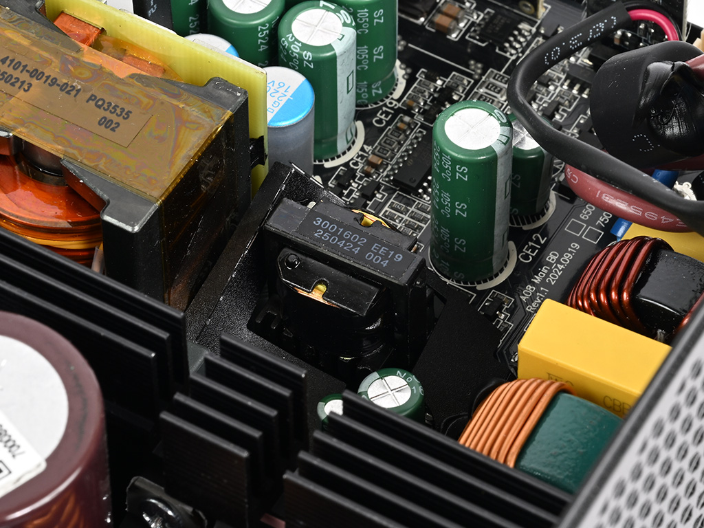 century_ii_1050w_59