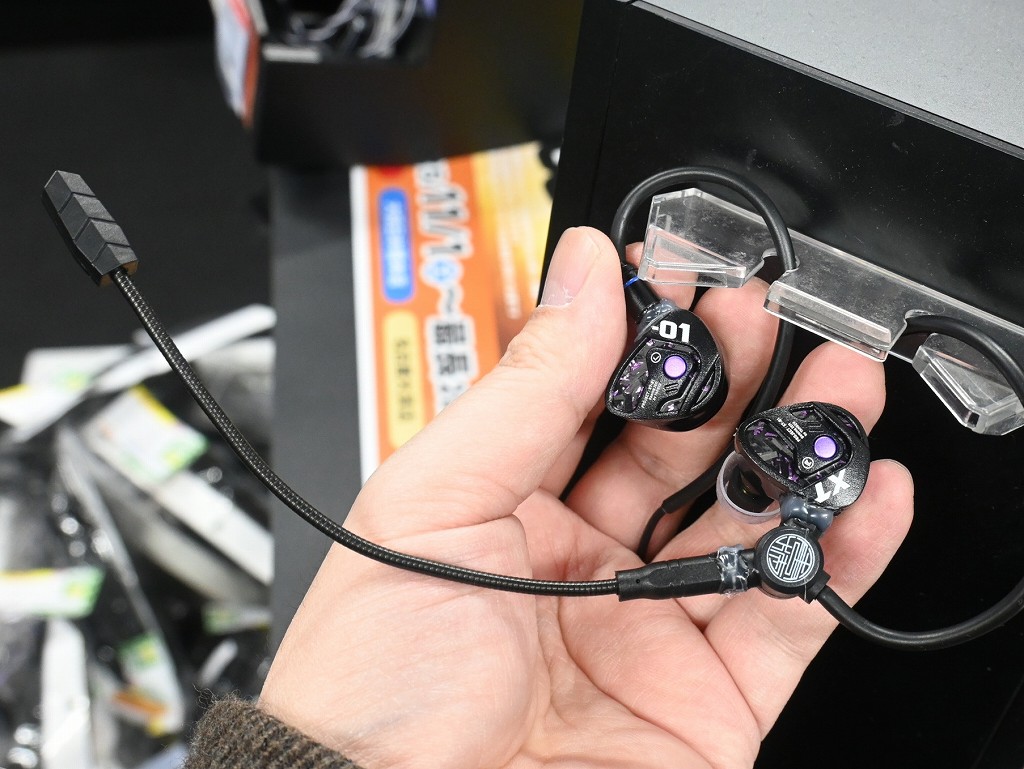 (アキバ取材班) ブームマイクを備えたゲーミング特化型のType-C接続IEM「薛涛 XUETAO」が8,350円で発売