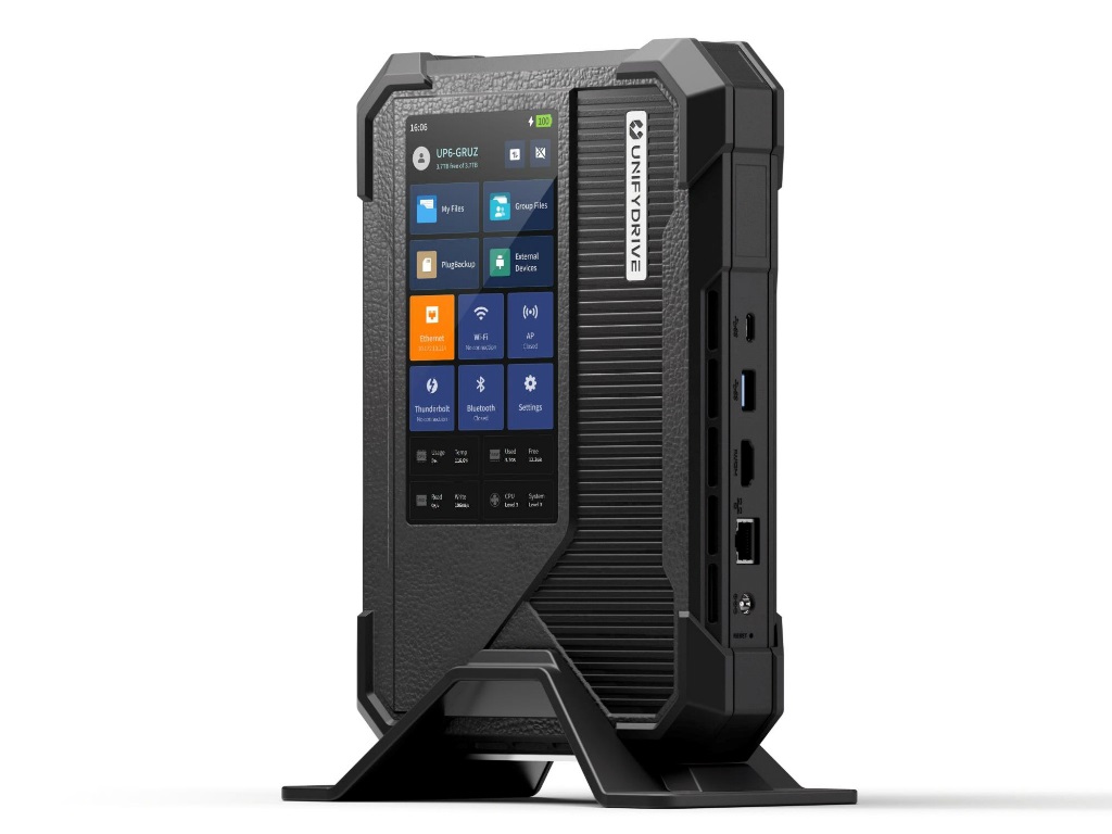 6インチタッチディスプレイを搭載したAI対応NAS、UnifyDrive「UP6」