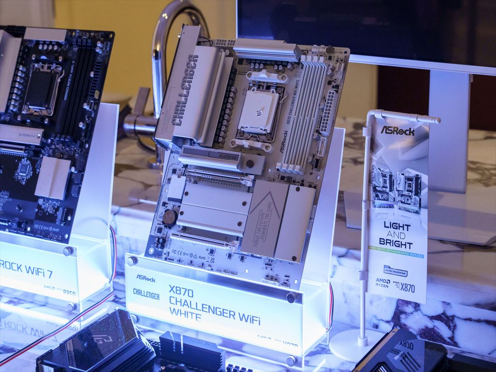 ces_asrock2026_mb_06