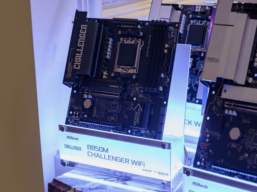 ces_asrock2026_mb_08