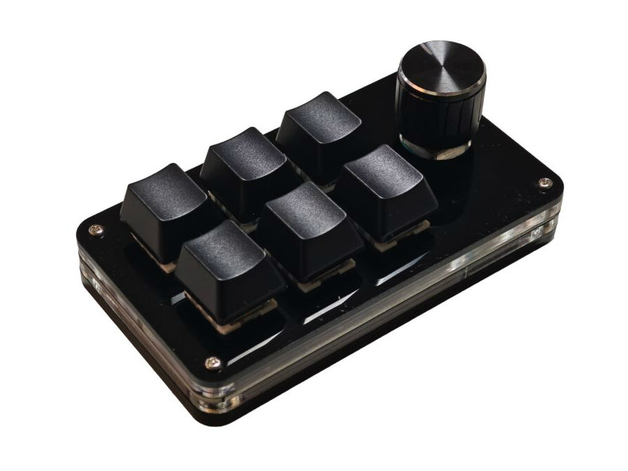 コントロールノブ搭載の6キーUSBプログラマブルキー、XYZA「TinyKeyBoard6」