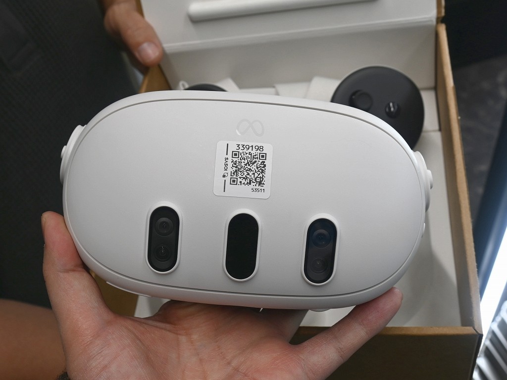 (お買い得中古品情報) 状態良好で使用感少なめなスタンドアロン型VRゴーグル「Meta Quest 3」が52,800円から