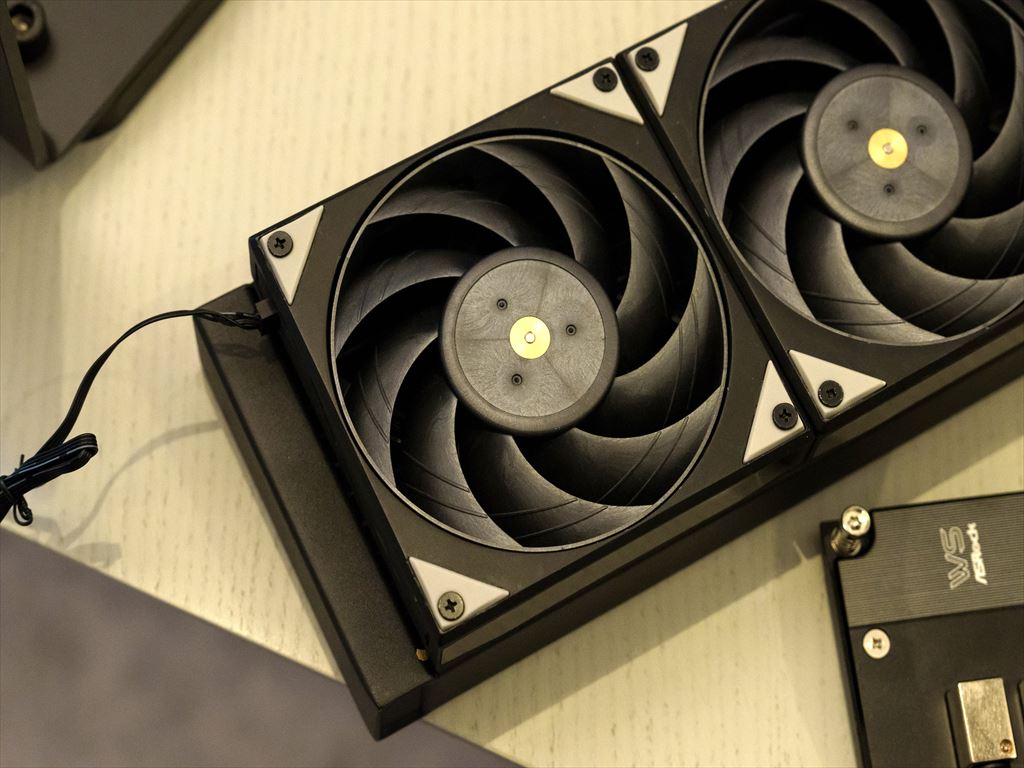 ces_asrock2026_aio_18