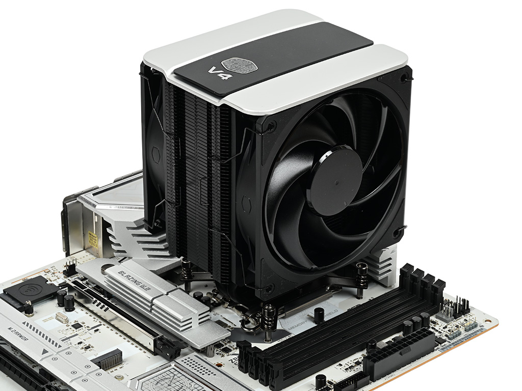 v4_alpha_3dhp_047