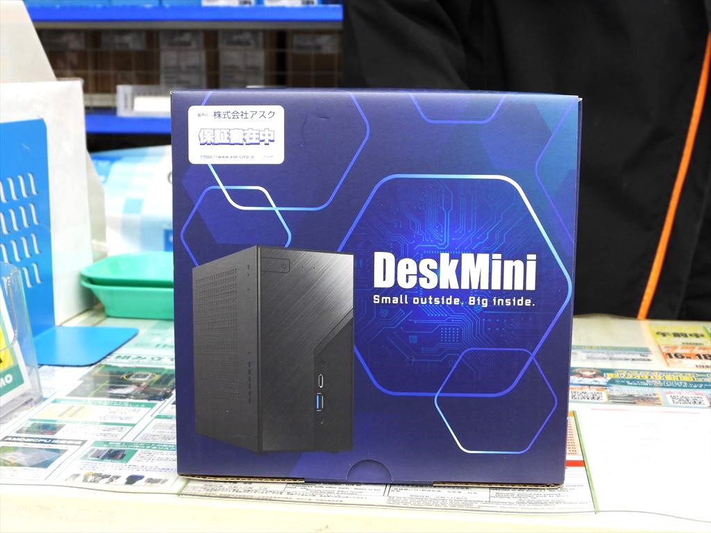(アキバ取材班) ASRockの最新ベアボーンキット「DeskMini B860」が発売開始