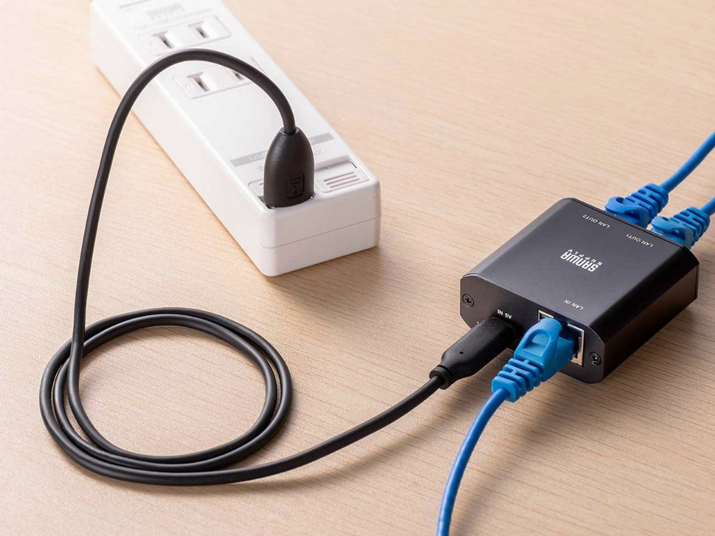 LANポートを2分配できるUSB給電の超小型スイッチングハブがサンワダイレクトから