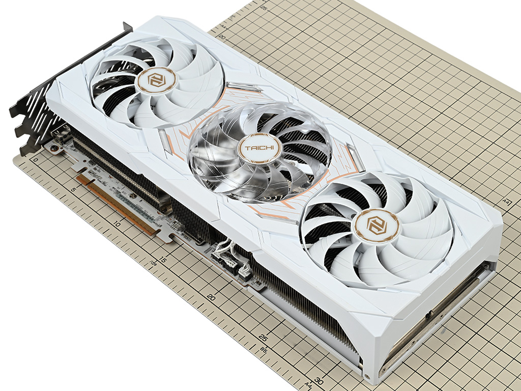 radeon_9070xt_taich_wh_029