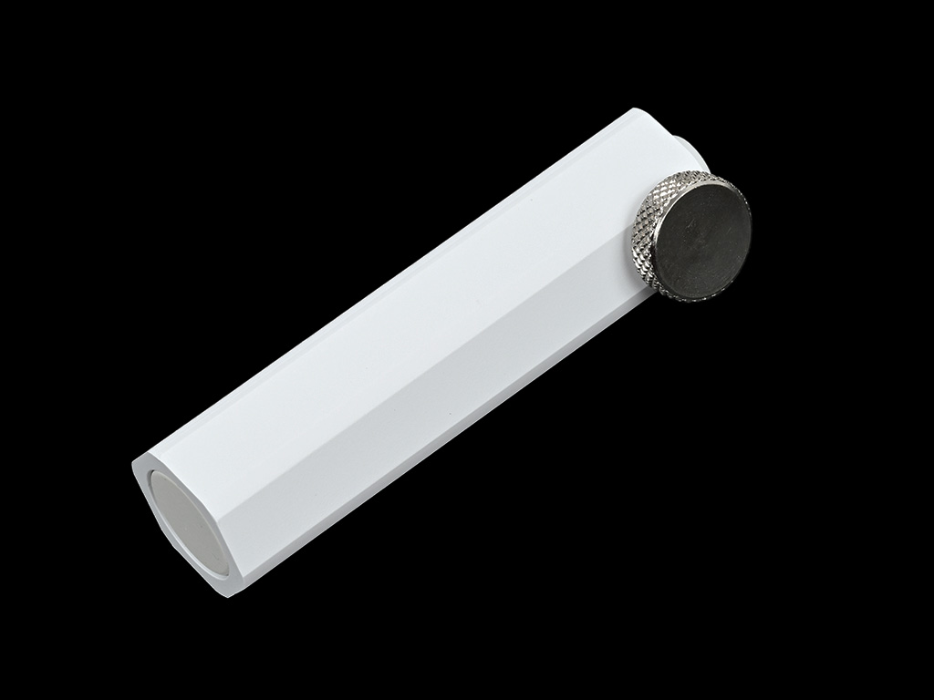 radeon_9070xt_taich_wh_035