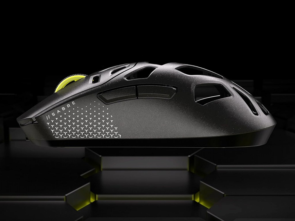 肉抜きマグネシウム合金シェル採用、CORSAIRの56g軽量ゲーミングマウス「SABRE v2 PRO ワイヤレスMG」