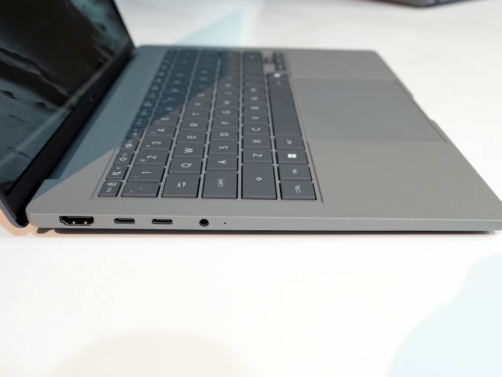 20260225_asus_note_17