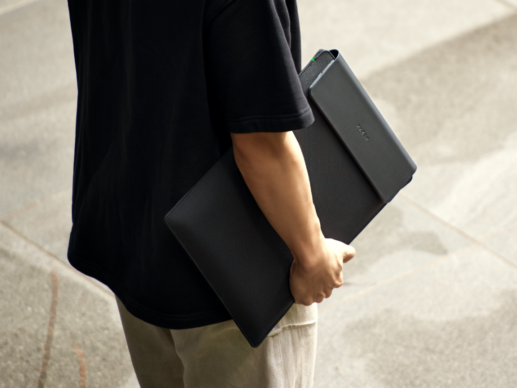 laptop_sleeve_16_wc_03