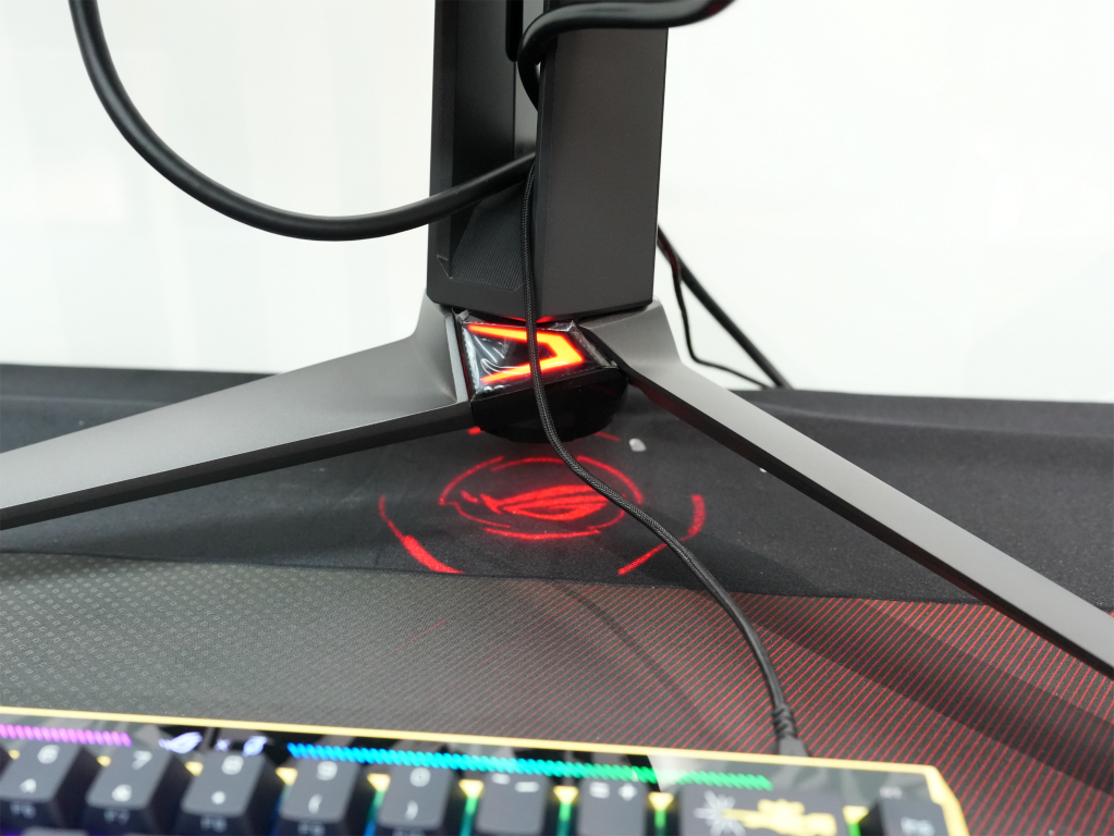 ROG_Swift_OLED_PG32UCDM3_03