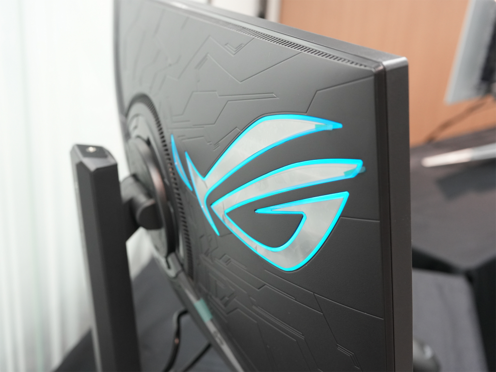 rog_strix_5k_xg27jcg_08