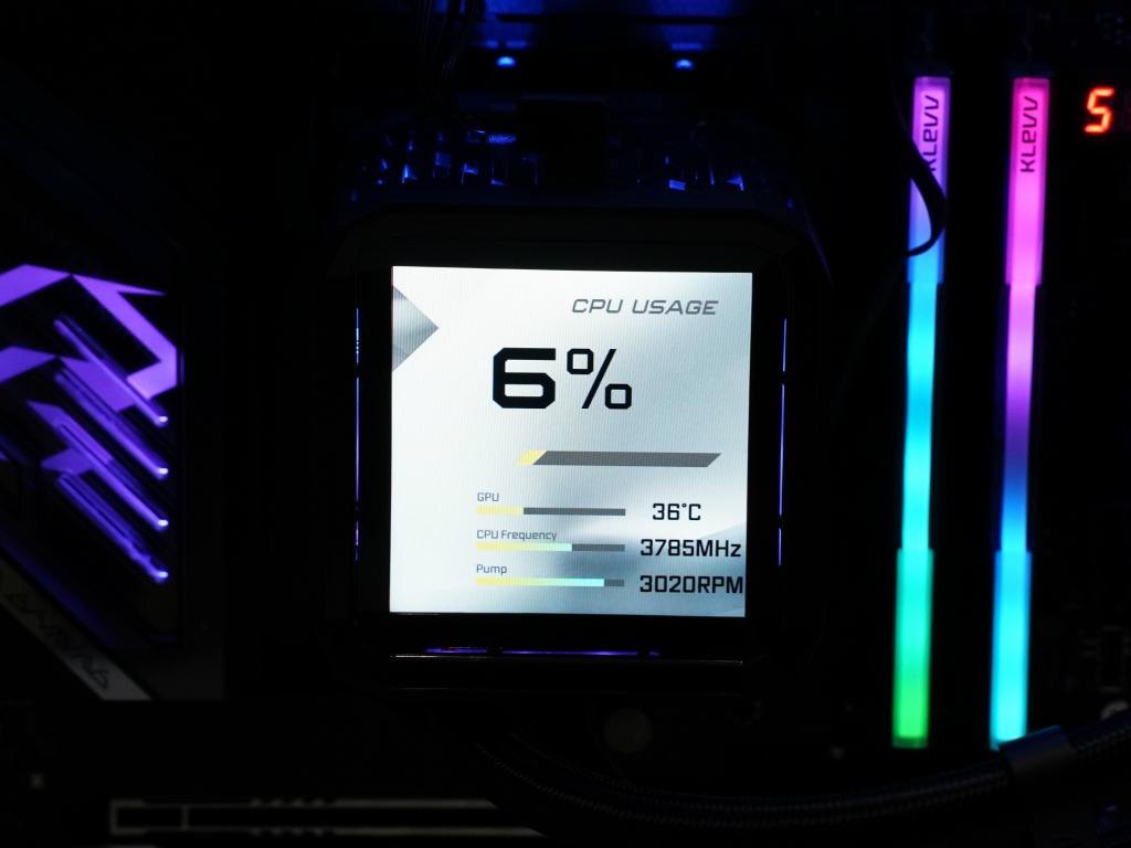 phantom_gaming_360_lcd_907