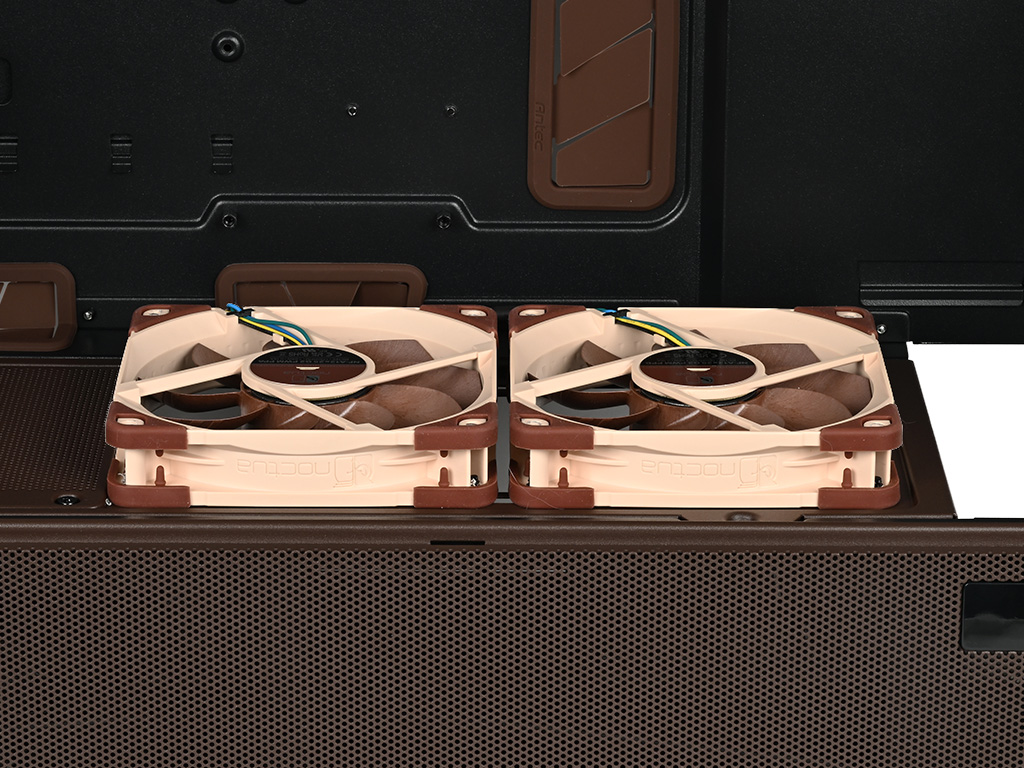 antec_flux_pro_noctua_edition_050