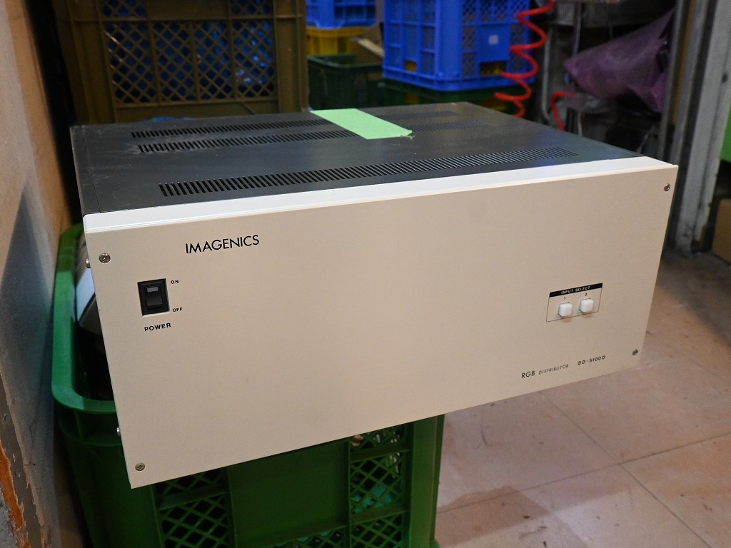 (お買い得中古品情報) D-Subの2入力51出力に対応したアナログRGB分配器「DD-5100D」が5,100円