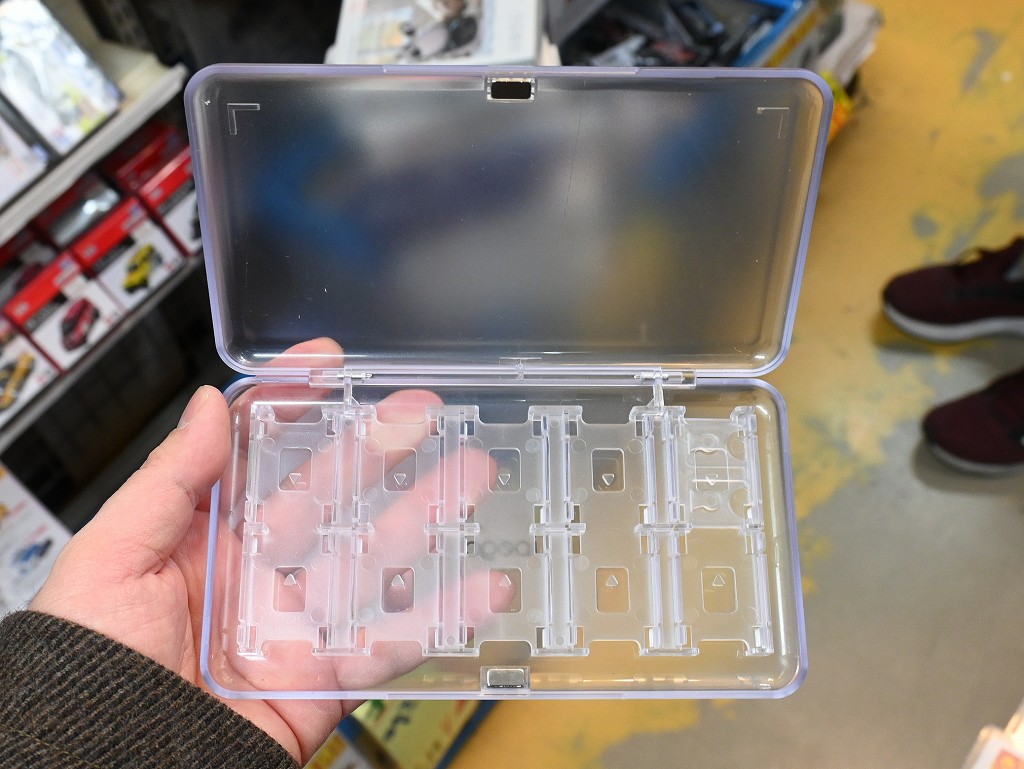 GAME_CARD_CASE_03